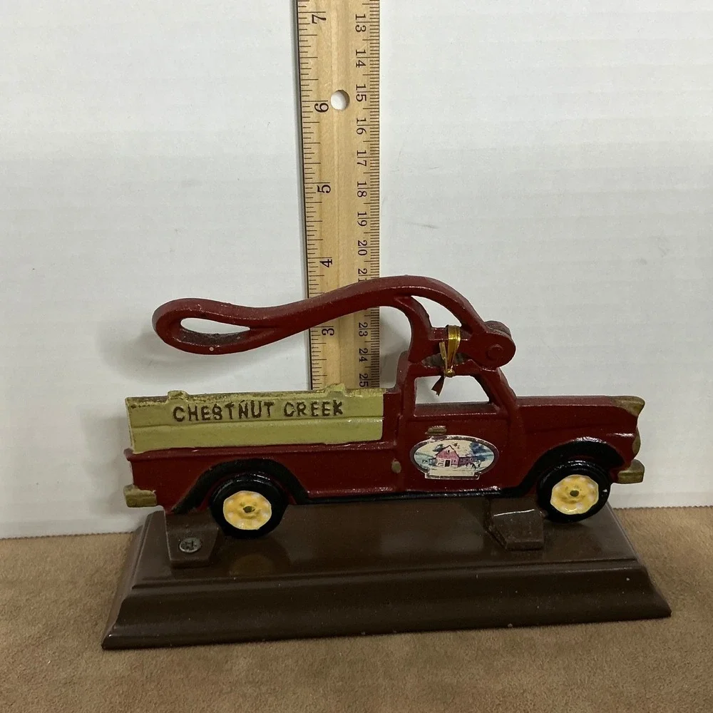 Chestnut Creek Cast Iron Nutcracker Red Pickup Truck Vintage Farmhouse‎ Decor